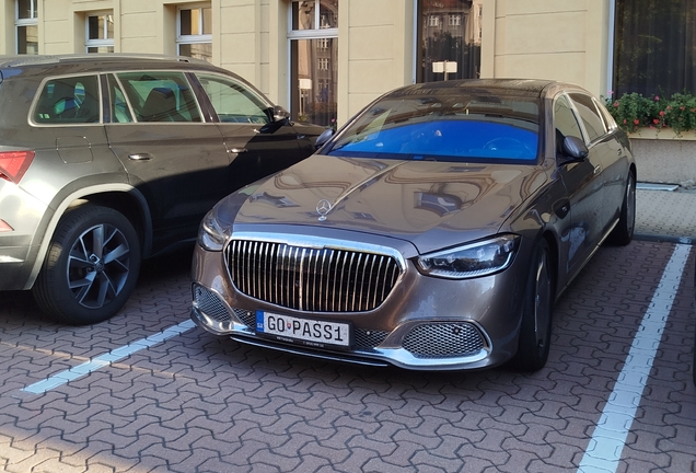Mercedes-Maybach S 680 X223