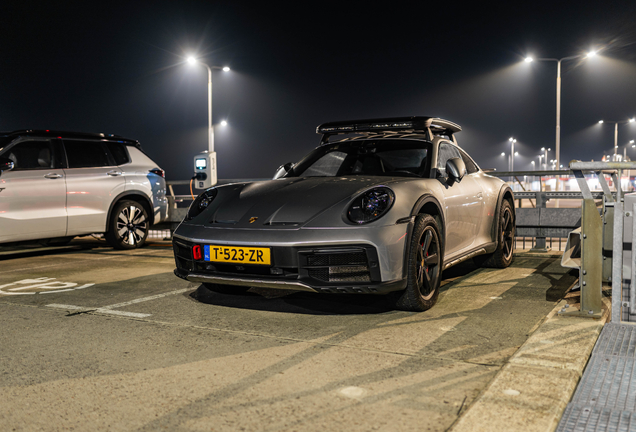 Porsche 992 Dakar