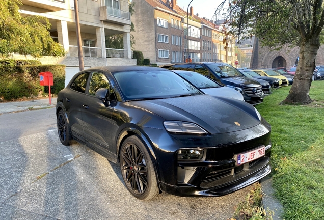 Porsche Macan EV GTS