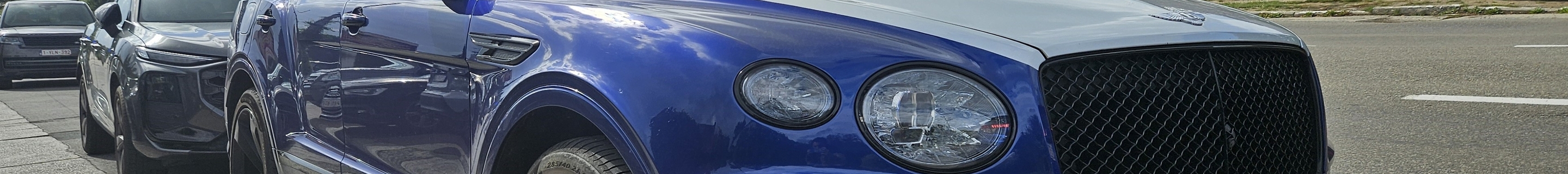 Bentley Bentayga Hybrid 2021