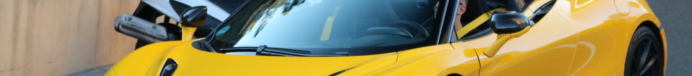 McLaren 720S Spider