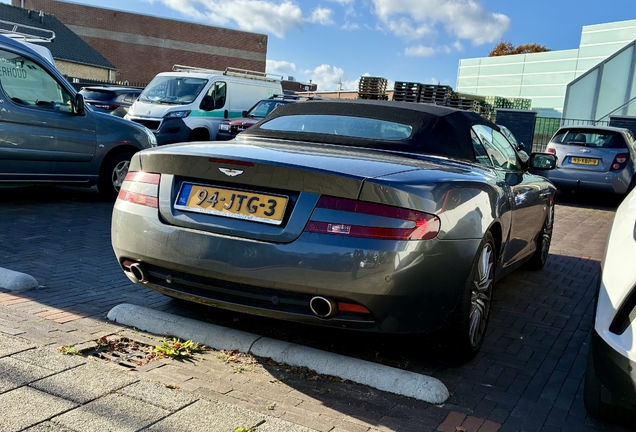 Aston Martin DB9 Volante
