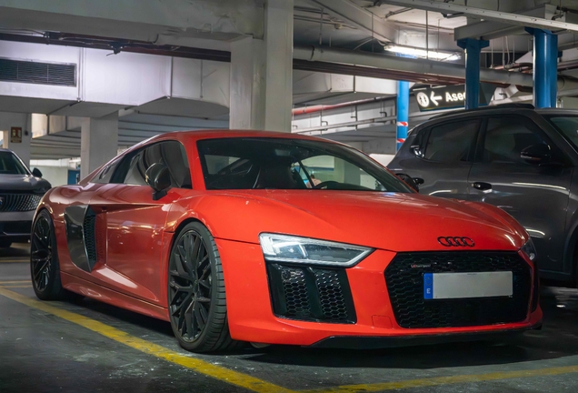 Audi R8 V10 Plus 2015