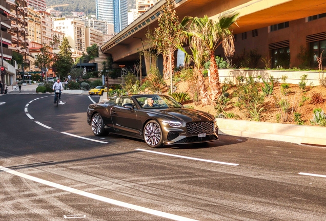 Bentley Continental GTC Mulliner 2025