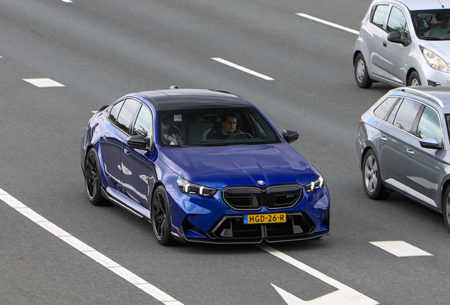 BMW M5 G90