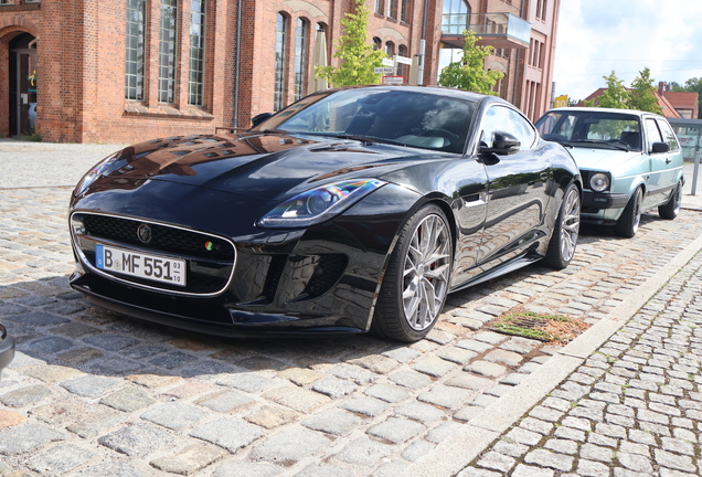 Jaguar F-TYPE R AWD Coupé