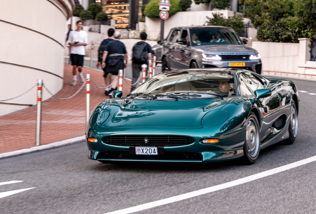 Jaguar XJ220