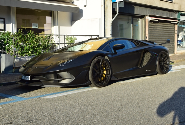 Lamborghini Aventador S LP740-4