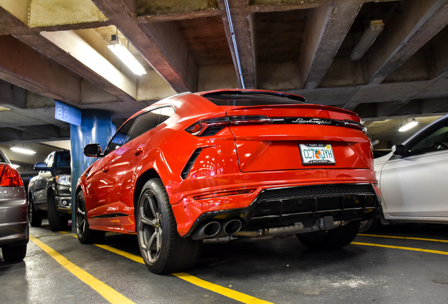 Lamborghini Urus