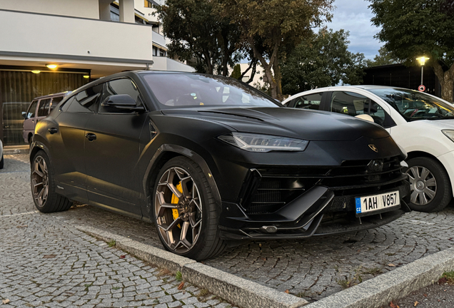 Lamborghini Urus Performante