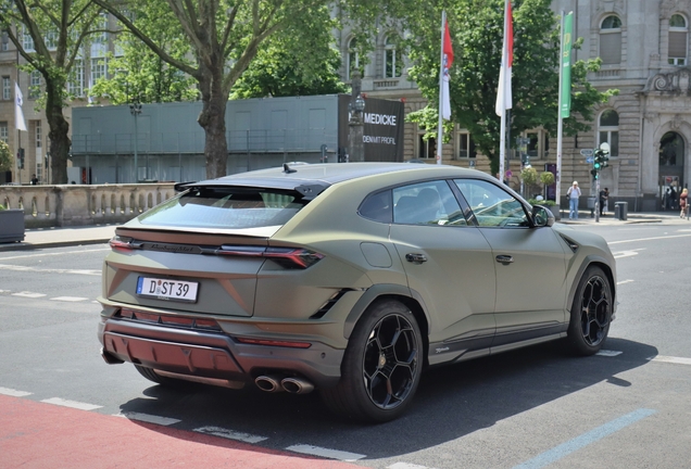 Lamborghini Urus Performante