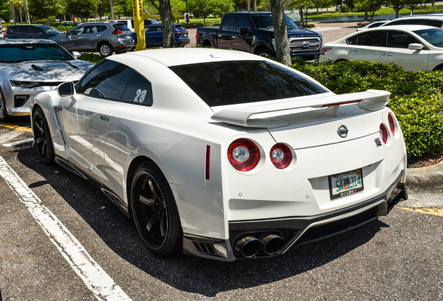 Nissan GT-R R35 2017