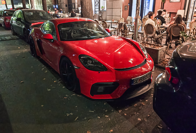 Porsche 718 Cayman GT4