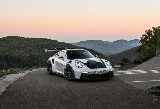 Porsche 992 GT3 RS MkI Weissach Package