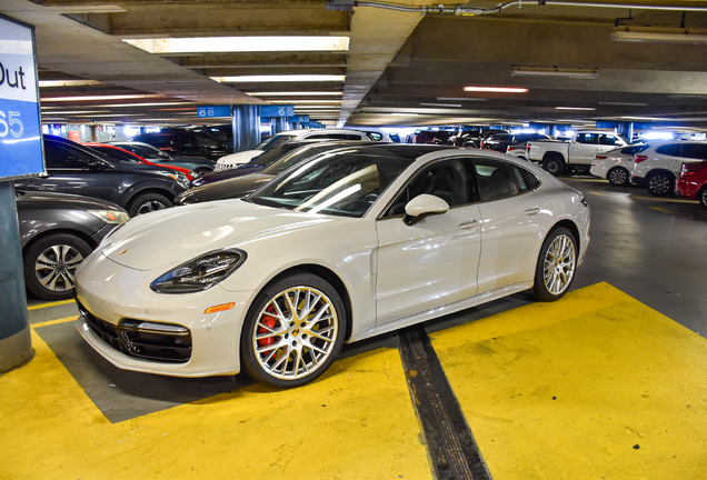 Porsche 971 Panamera Turbo MkI