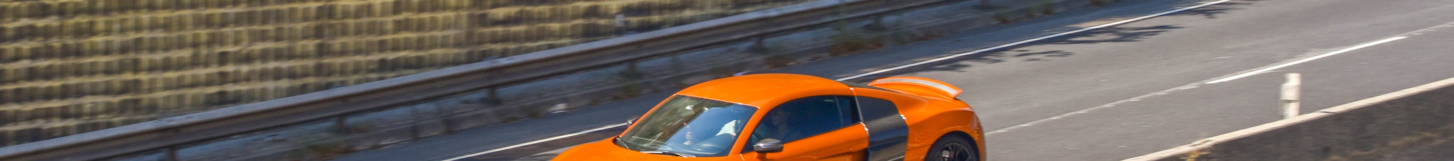 Audi R8 V10 Plus 2013