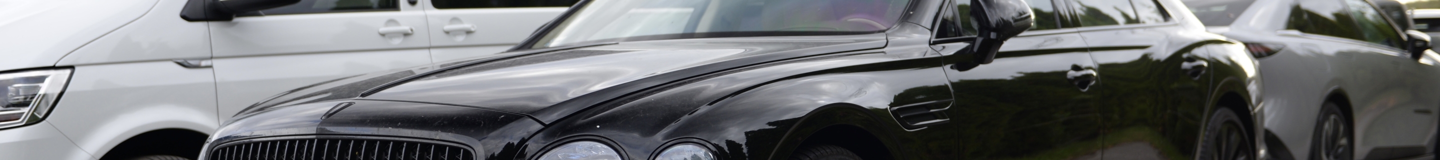 Bentley Flying Spur V8 2021