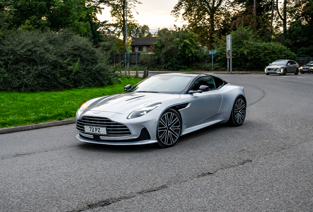Aston Martin DB12