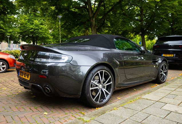 Aston Martin V8 Vantage Roadster
