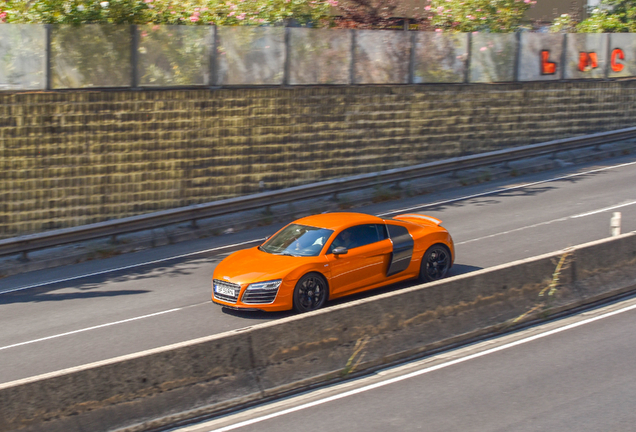 Audi R8 V10 Plus 2013