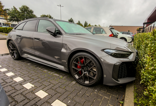 Audi RS5 Avant B10