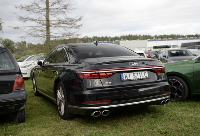 Audi S8 D5