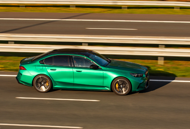 BMW M5 G90