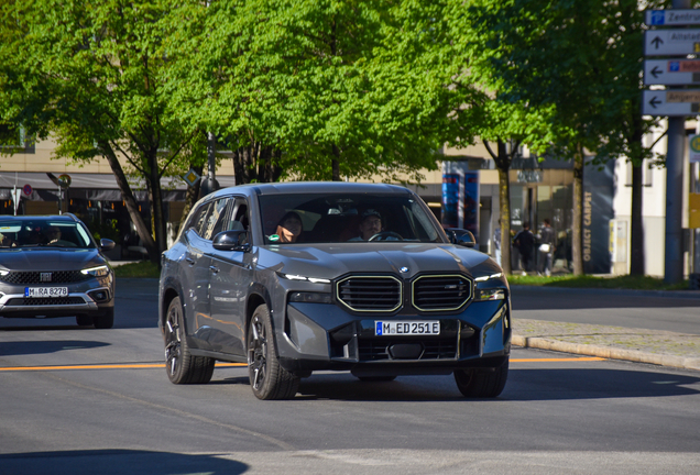 BMW XM G09