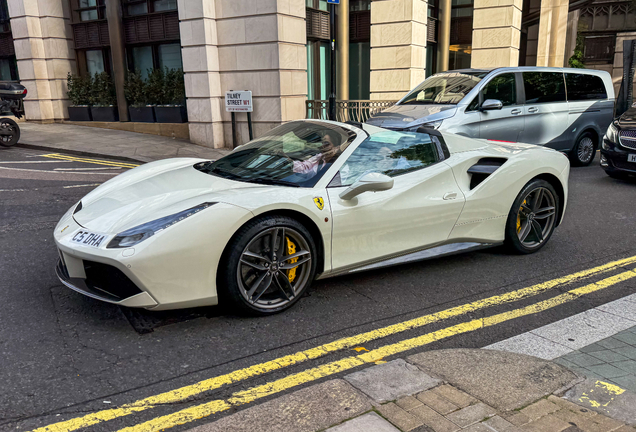 Ferrari 488 Spider