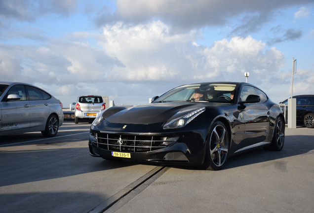 Ferrari FF