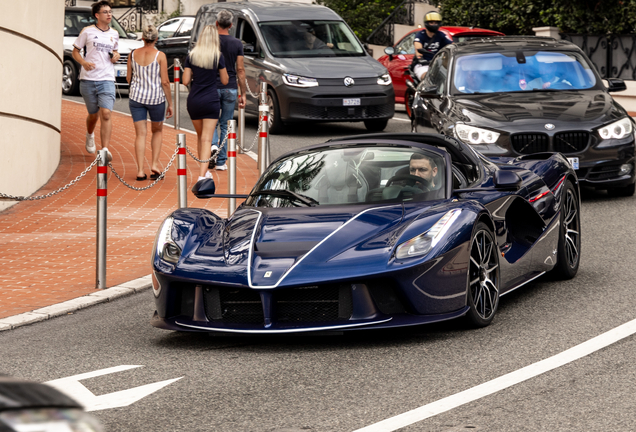 Ferrari LaFerrari Aperta