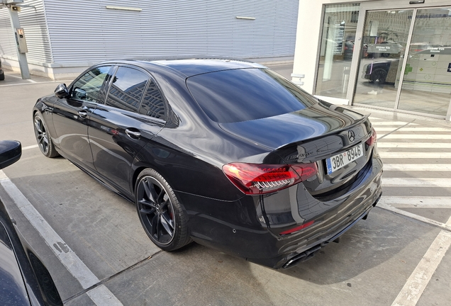 Mercedes-AMG E 63 S W213 2021