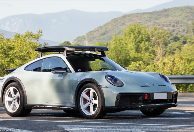 Porsche 992 Dakar