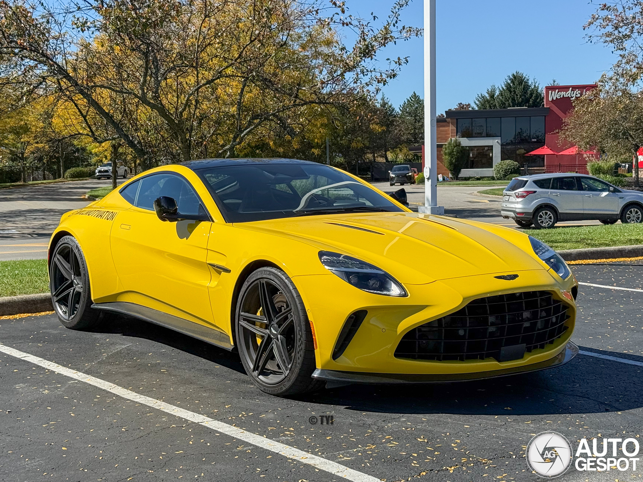Aston Martin Vantage 2024
