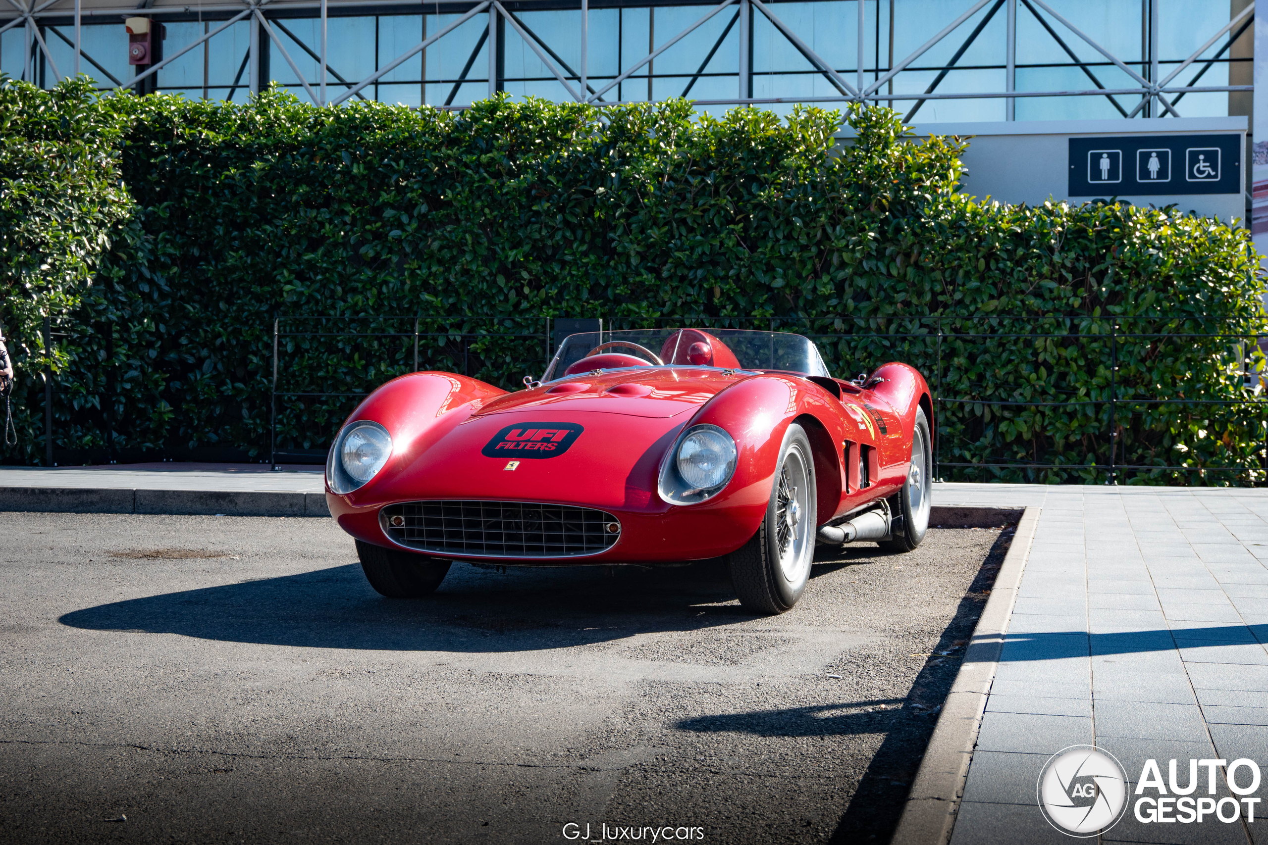 Ferrari 500 TRC