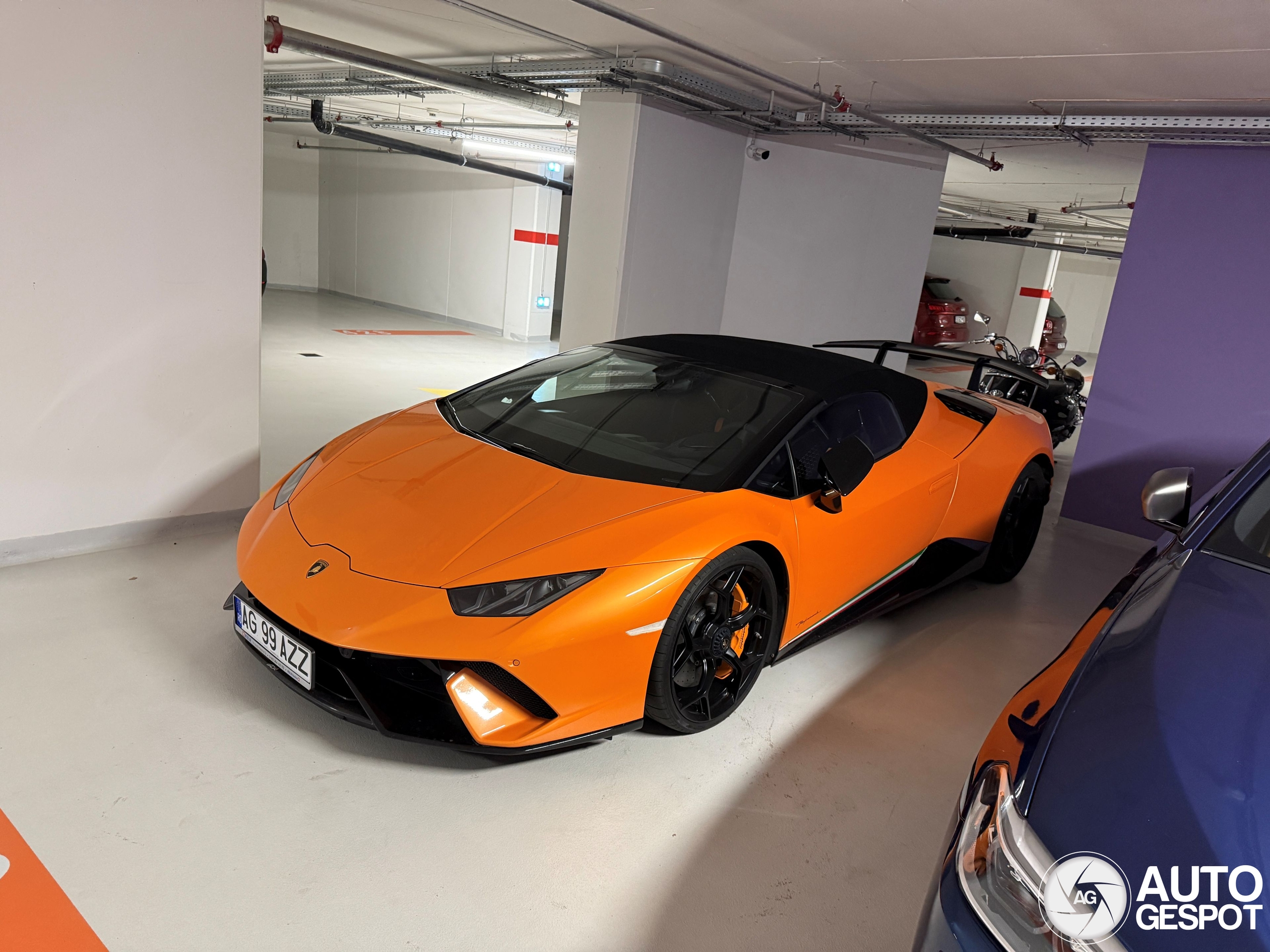Lamborghini Huracán LP640-4 Performante Spyder