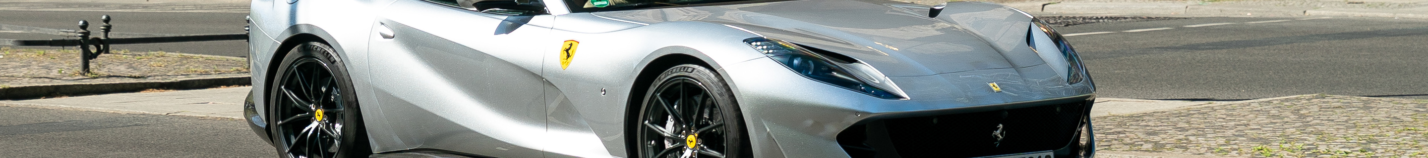 Ferrari 812 GTS