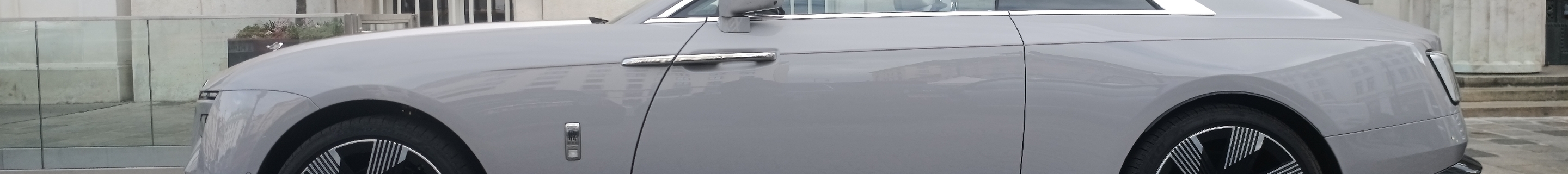 Rolls-Royce Spectre
