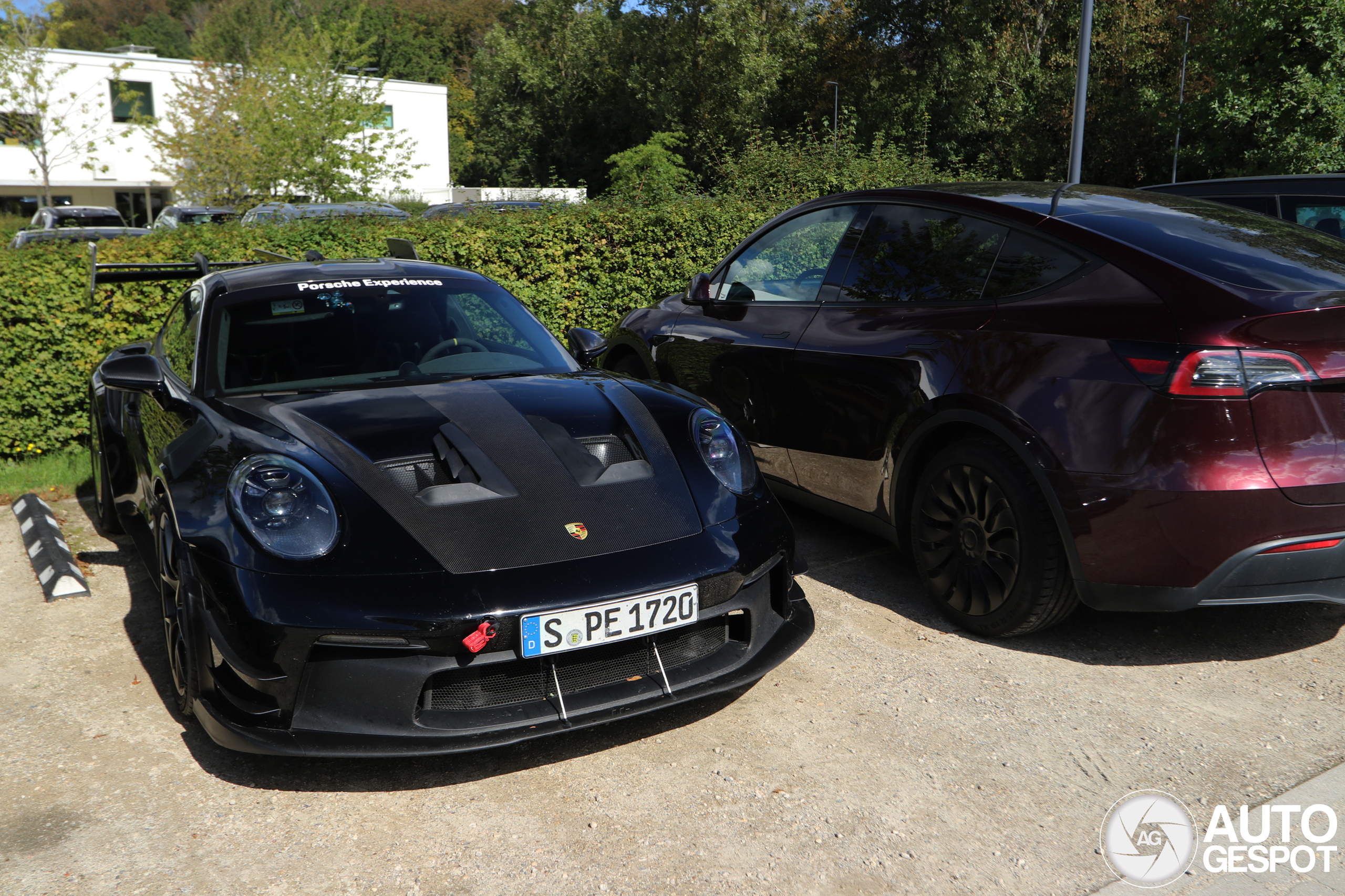 Porsche 992 GT3 RS MkI Weissach Package Manthey Racing
