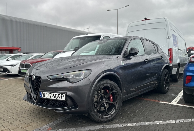 Alfa Romeo Giulia Quadrifoglio 2023