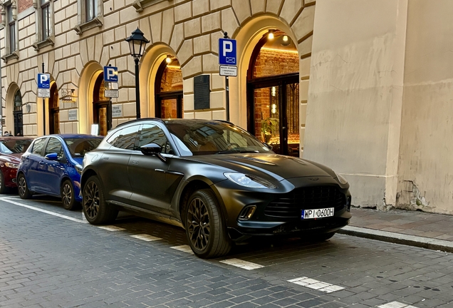Aston Martin DBX