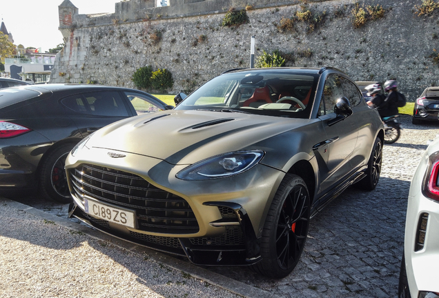 Aston Martin DBX S