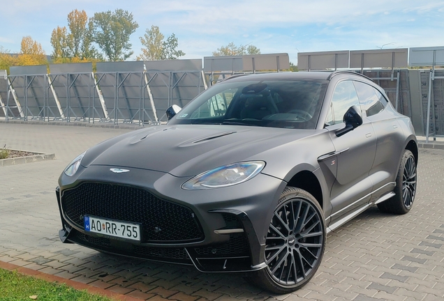 Aston Martin DBX S