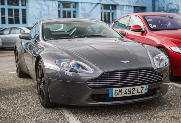 Aston Martin V8 Vantage