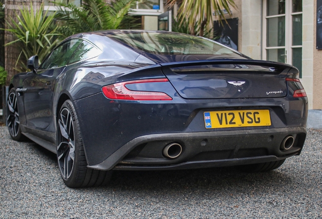 Aston Martin Vanquish 2013