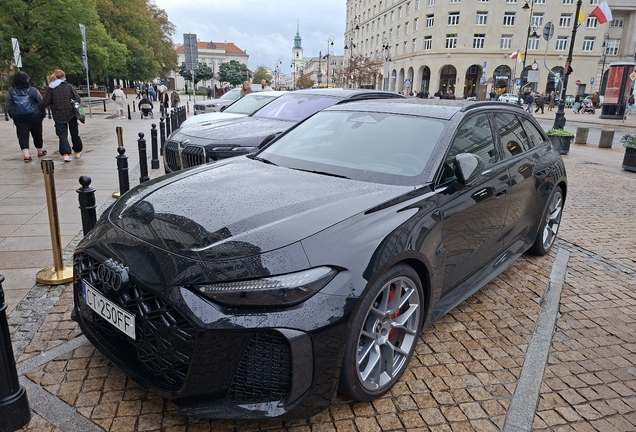 Audi RS5 Avant B10