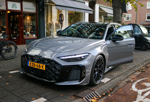 Audi RS5 Avant B10