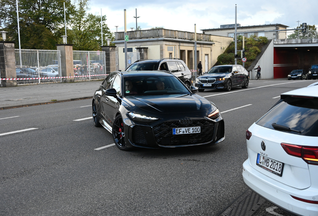 Audi RS5 Avant B10
