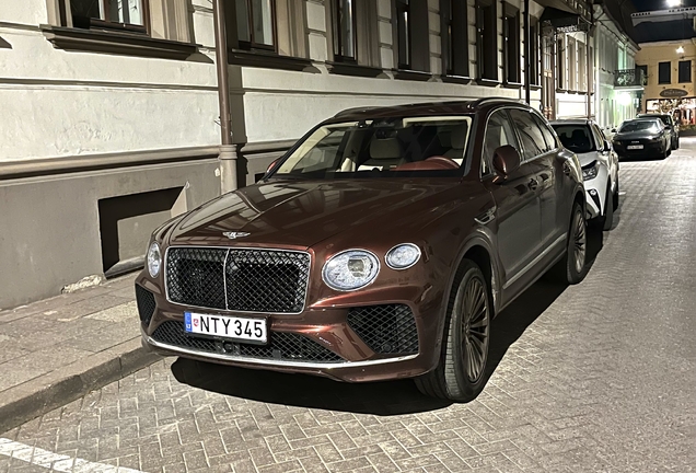 Bentley Bentayga V8 2024