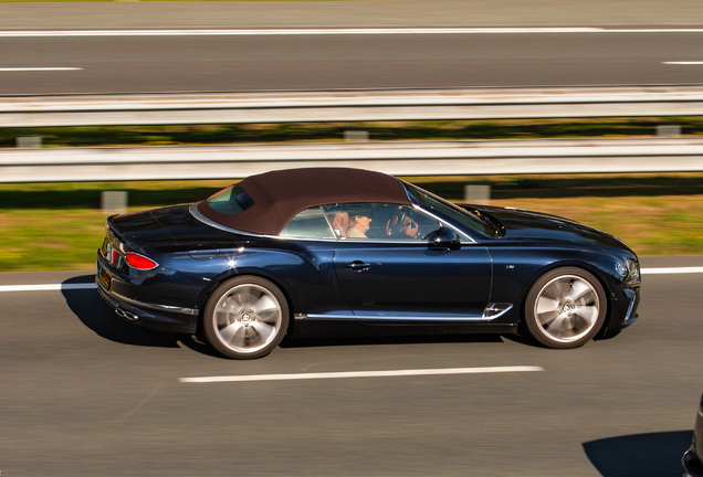 Bentley Continental GTC V8 2020